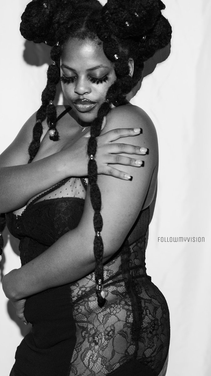 FMV_Photography's tweet photo. Color 🎨 + B&amp;W 🔳

FMV 📸☮️💚 https://t.co/RobPAuVjZ1
