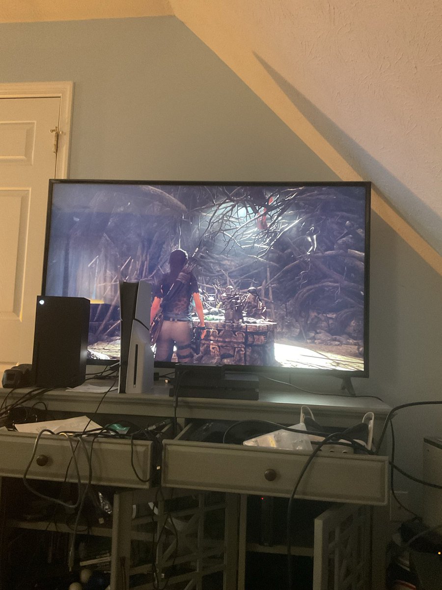 JaredMcGor3rof's tweet photo. This is were iam at in shadow of the tomb raider https://t.co/I4IMuOXOz5