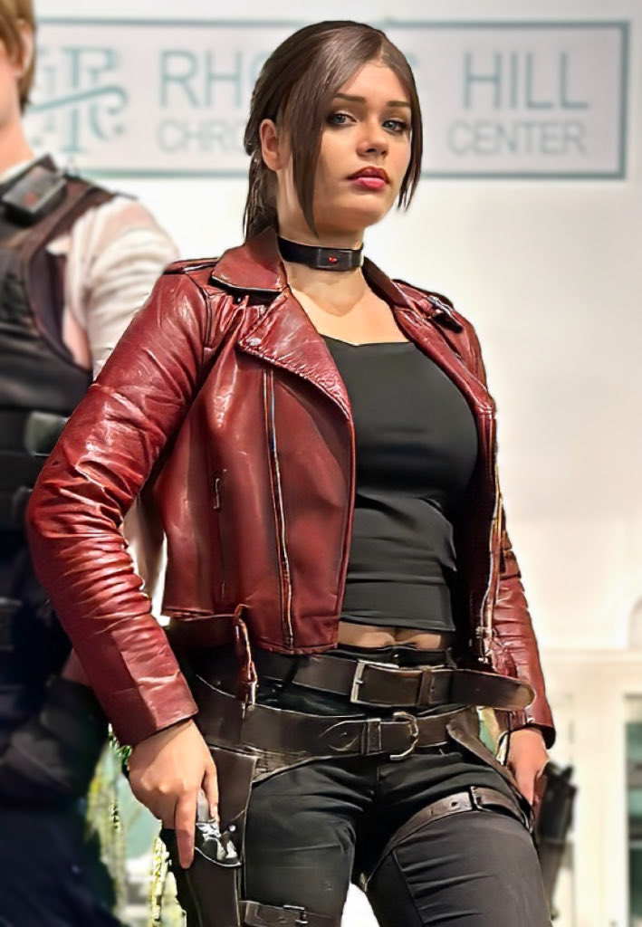 foomothcosplays's tweet photo. My code Veronica remake Claire cosplay at gamescom! I was so excited to wear her ❤️

#rebhfun #ResidentEvilㅤ #residentevilcosplay #claireredfield #claireredfieldcosplay 
@BIO_OFFICIAL 
Thank you for taking the picture comicconnewsuk ! https://t.co/8gC8S380ow