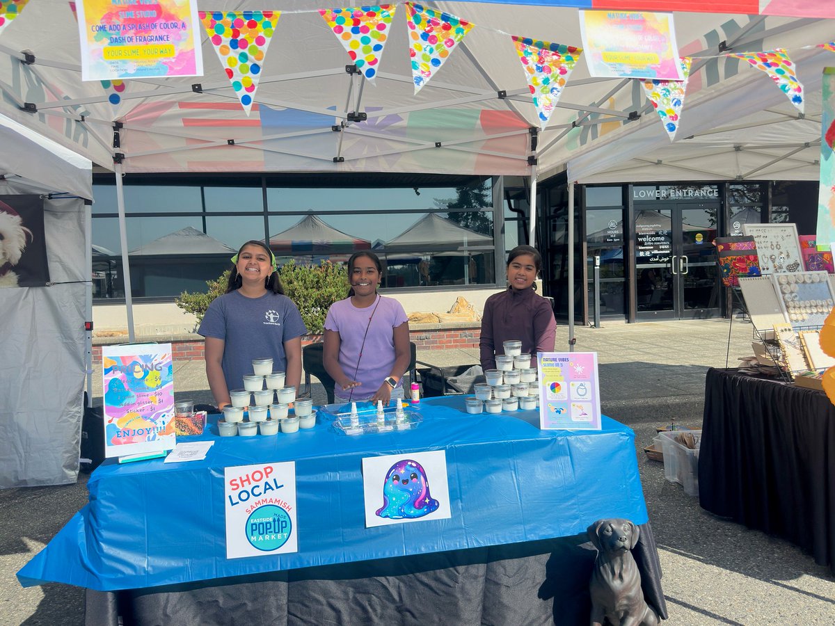 OneRedmond's tweet photo. Shop local + connect with your community at Arts in the Park! 
This Saturday’s event features Avani Henna, GG Jewels Blooms, Hana’s Naturals, Magic Maggie’s Treats &amp; Nature Vibes Slime, plus booths from OneRedmond members and community organizations throughout the park. https://t.co/OVk0QhlKpg