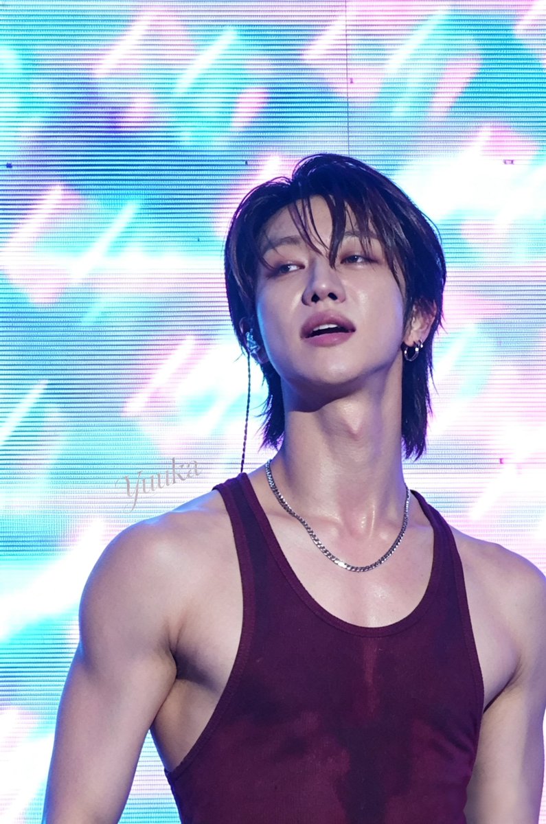 myharudesix's tweet photo. another insane minghao pic 🫨😵‍💫 https://t.co/VEhvkQx3XH