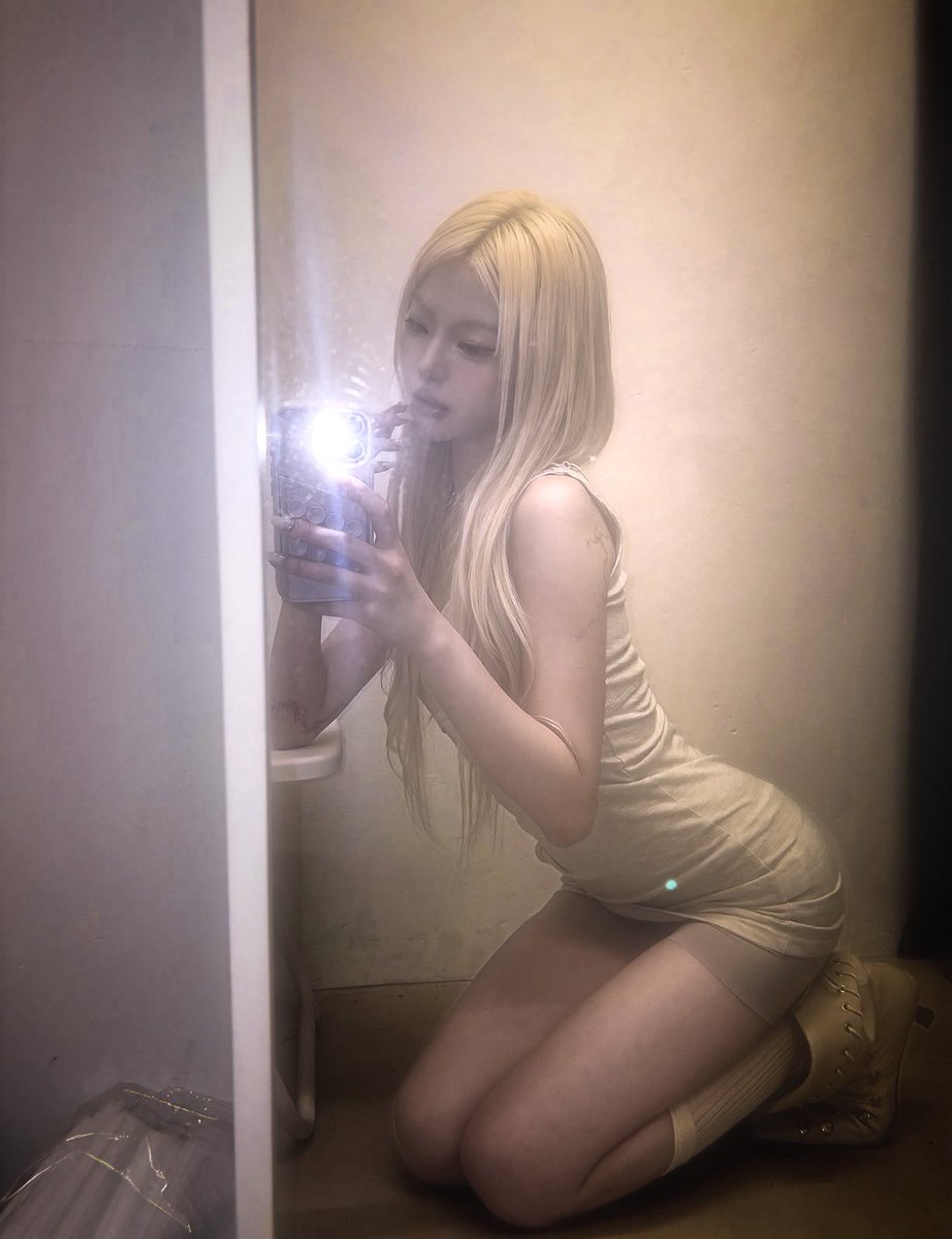 makohaunts's tweet photo. HAII !! my name is mako ,, nd i wld really luv if we cld be bffies!! i luvv sharks, making music and going on spontaneous adventures tht are kinda scary sumtimes !! ૮₍ ˃ ⤙ ˂ ₎ა

if u think we wld be friends then leave a trace !!
𑣲⋆https://t.co/oX1Lfj1cOK https://t.co/5tHduGJUAJ