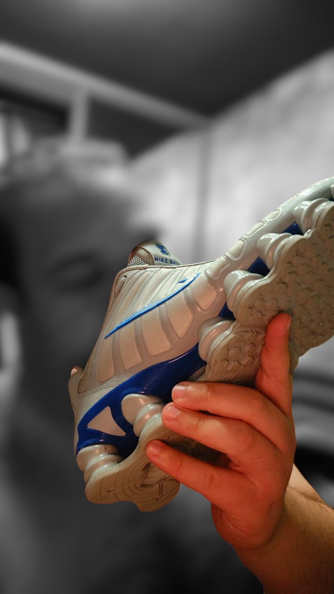 CurwenSimon's tweet photo. #kotd #nike #shoxTL https://t.co/zAhRwnOi7W
