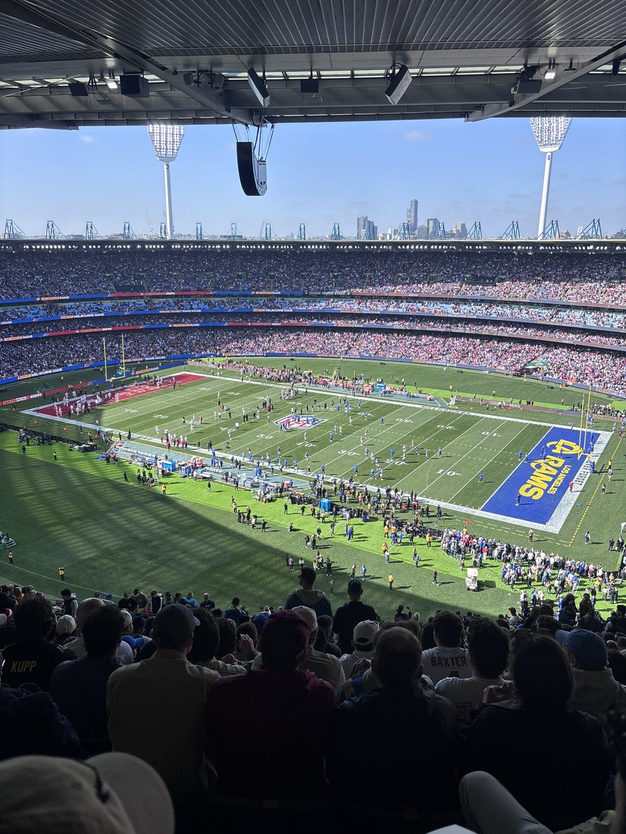 jdonohoe12's tweet photo. We can do away with the “it’s gonna look bad on the MCG” narrative. 

This is the most incredible sporting event I’ve seen at this venue! 

Love this city! 👏🏻🏈 https://t.co/GJgwhFSQoZ