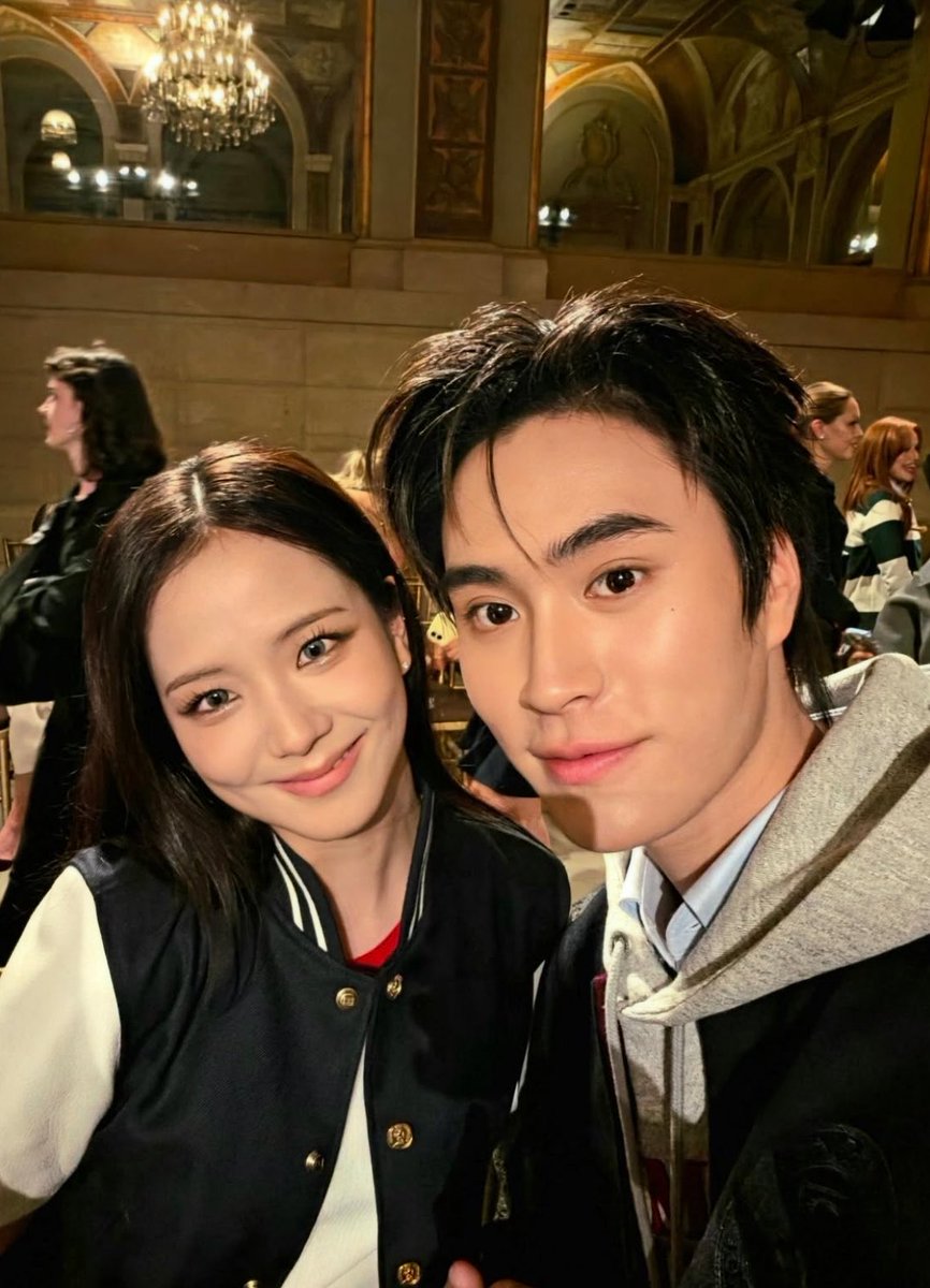 vousjay's tweet photo. จีซู ภูวินทร์ เจมีไนน์ เฟรมรวมวิชวลตัวท็อปมาก ไม่คิดว่าจะได้เห็นเซลฟี่คู่🫠 https://t.co/IS6AX6A7jp