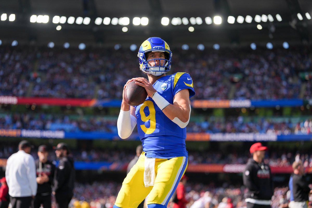 NFL's tweet photo. Our QB matchup in Melbourne. 🇦🇺

SFvsLAR on Netflix https://t.co/Lz5ZAFTmMC