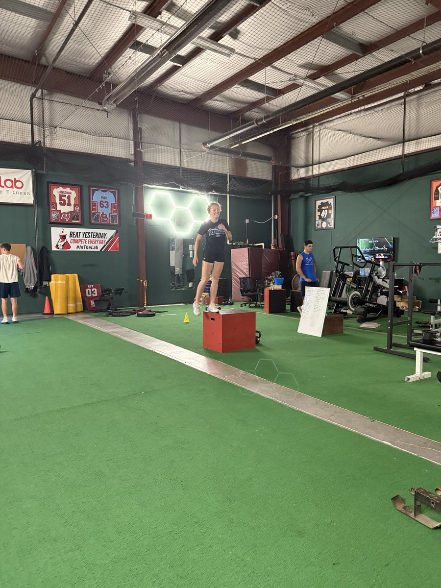 mchevier2030's tweet photo. Got some pitching in today early and then spent the evening with @RMackes #IntheLab. New sprint speed PR tonight! https://t.co/ZzBsuQJuwL