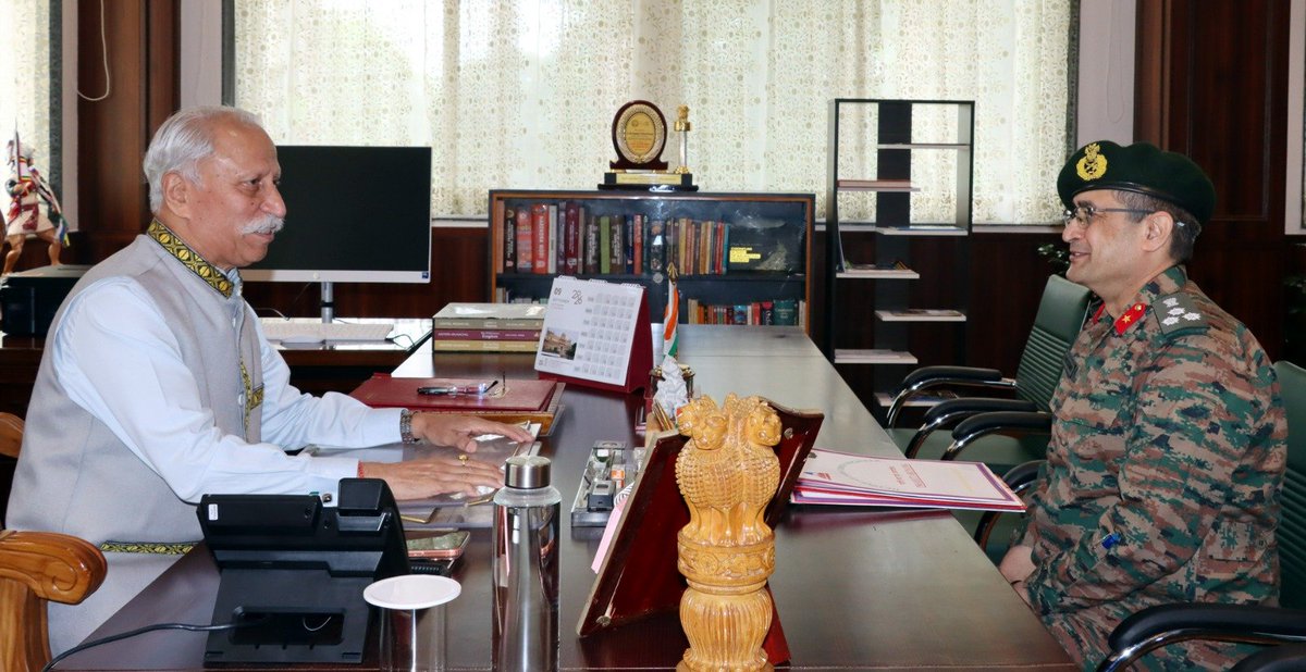 BROindia's tweet photo. #BROIndia #ProjectArunank #ArunachalPradesh #BorderInfrastructure #NationBuilding

Brigadier H Bhattacharya, Chief Engineer Project Arunank, interacted with Hon’ble Governor of Arunachal Pradesh, Lt Gen Kaiwalya Trivikram Parnaik, PVSM, UYSM, YSM (Retd) and briefed him on the progress of critical infrastructure development works in the State.

The Hon’ble Governor appreciated the efforts of BRO and Project Arunank to meet the aspirations of the people of the State and the operational requirements of the Armed Forces.

JAI HIND 🇮🇳
@rajnathsingh 
@SethSanjayMP 
@PemaKhanduBJP 
@GovParnaik 
@adgpi 
@PIB_India 
@ians_india 
@ANI