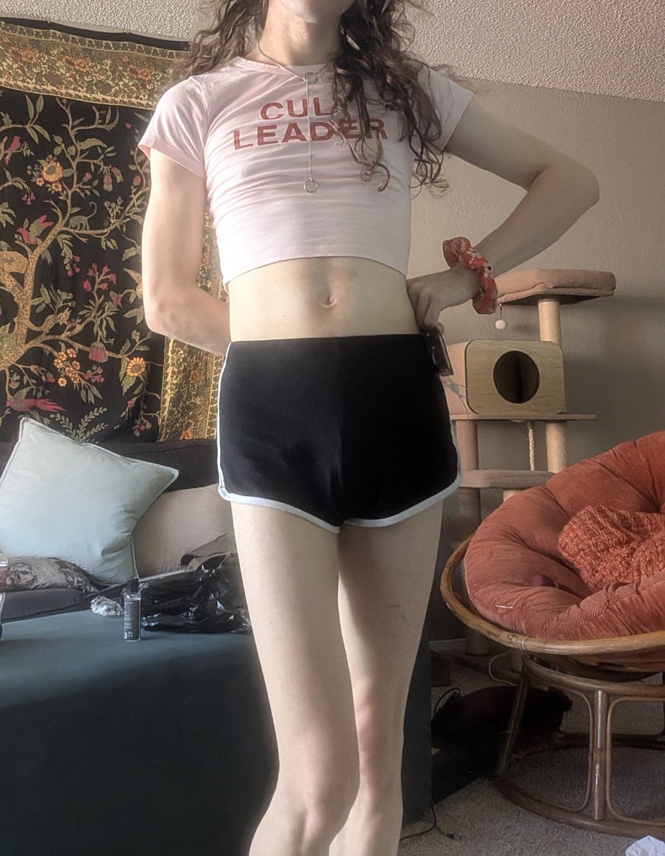 CagedTransCutie's tweet photo. Thinking about wearing this for a late night walk tonight. I hope I get plenty of attention~ #trans #blacked #exhibition https://t.co/H5WWvmzkug