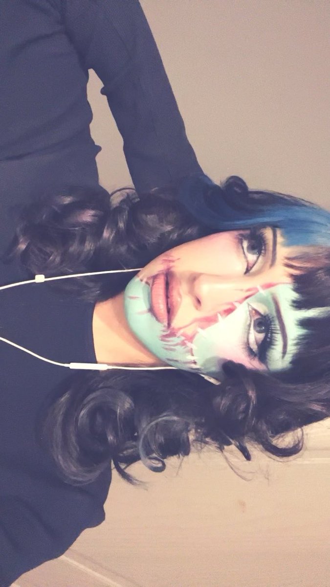 deaathss's tweet photo. if i were a zombie 🧟‍♀️
I’d never eat ur brain 🧠 https://t.co/UFGFpGhoJD