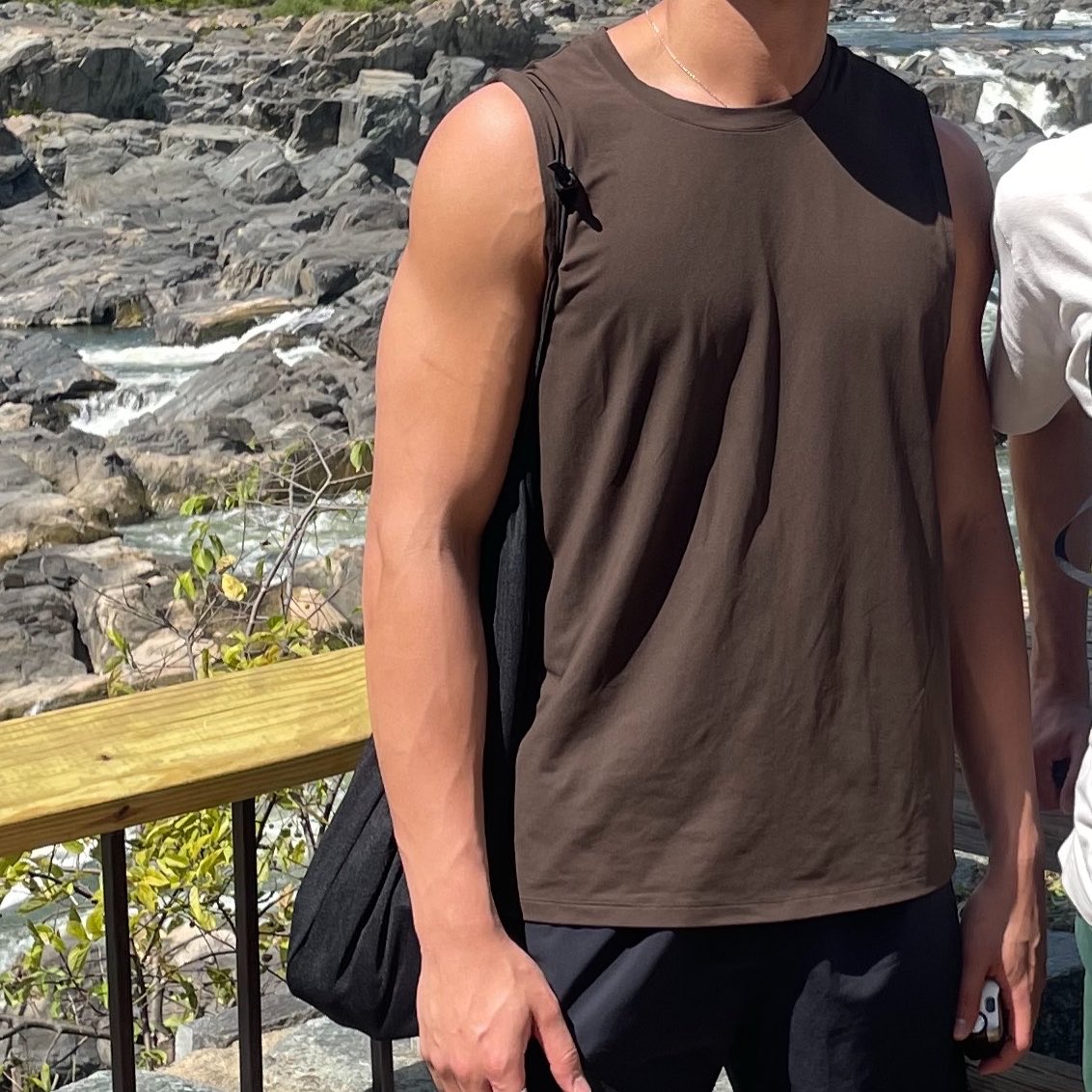 dmdream's tweet photo. เป๋าที่จอสสะพายอีกใบคือใบนี้นะ😅 https://t.co/eFzBD8p1im