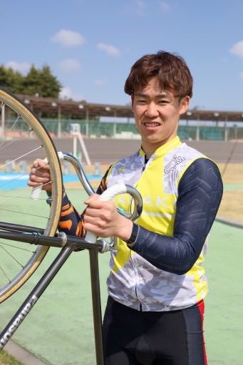 TorideBank's tweet photo. おはよ〜😃
今日は、開設76周年記念平安賞in奈良 GⅢ   #奈良競輪 (2日目)の場外発売だよ❗️
出場する茨城の選手はこちら↓  
4R #鈴木謙太郎 #梁島邦友
5R #小畑勝広
11R #吉田拓矢
茨城勢、ファイト💪
皆んなで応援しよう！！ https://t.co/P0ntKwAXVf