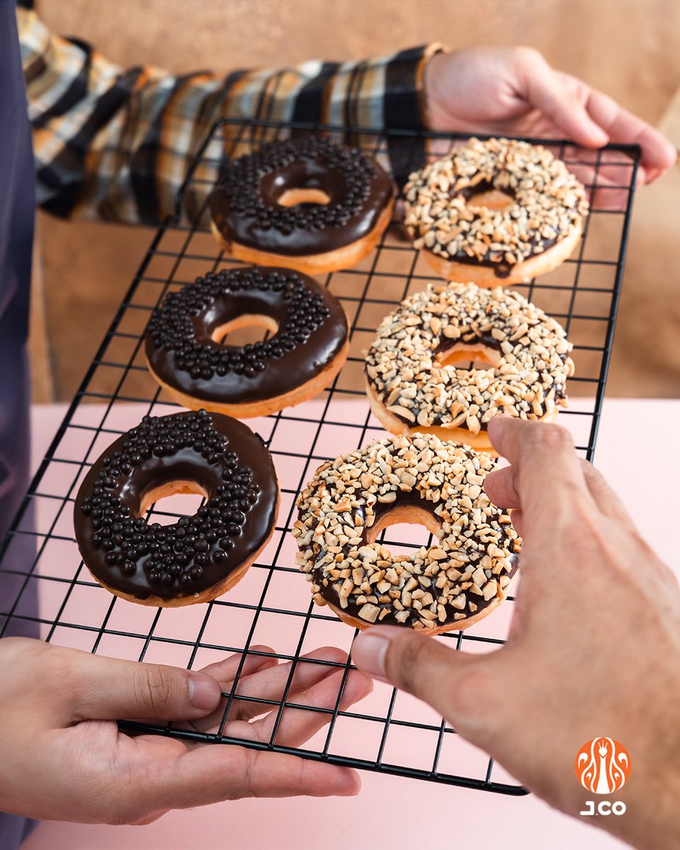 JcoPHtweets's tweet photo. "He said I can have one donut..."

"You're nuts!"

"No problem I love them anyway."

#ILoveJCO #JackyChunk #ChocoCaviarChocolate https://t.co/YonnX6EfqC