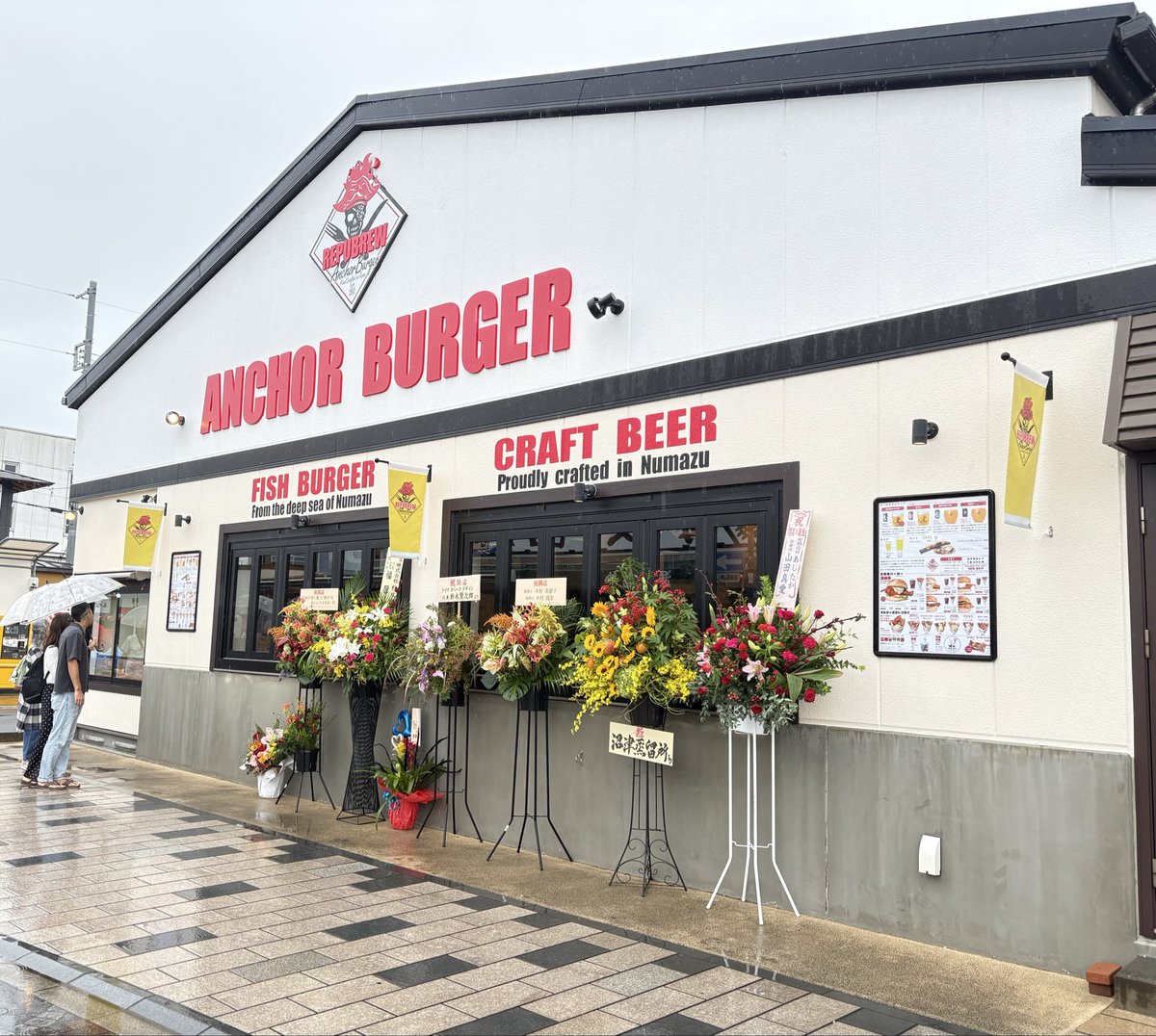 m_delta's tweet photo. 本日、沼津港にオープンしたANCHOR BURGERさんにやってきました☺️ https://t.co/ULS3OVr6gc