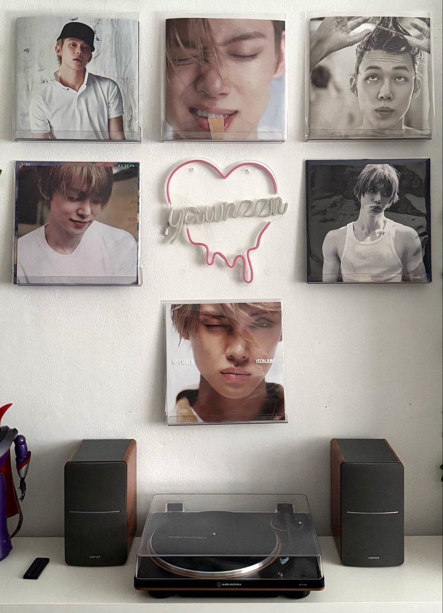 nubesbyj's tweet photo. yawnzzn vinyl set up https://t.co/mqZXZ7PVKd