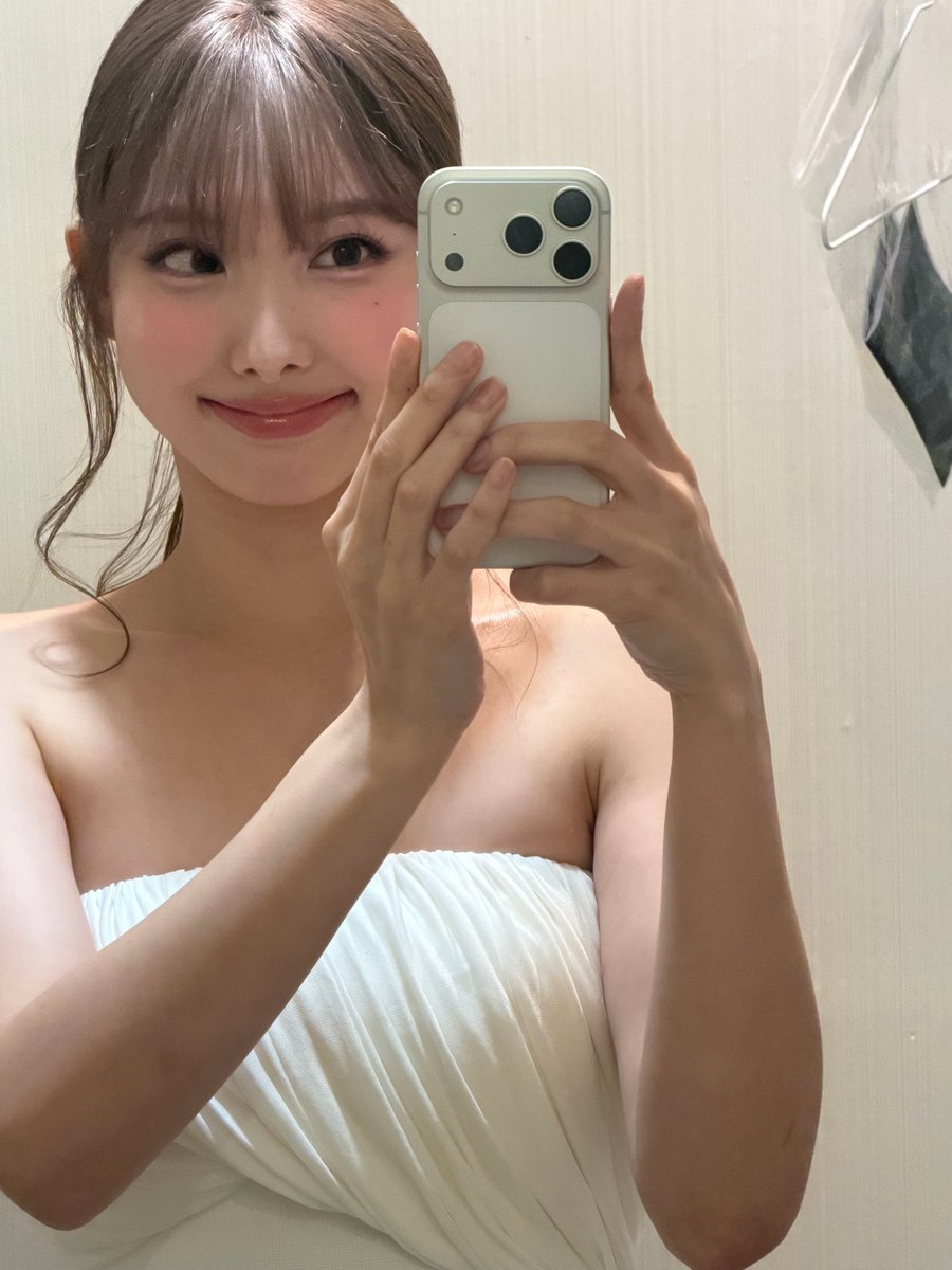 imnayeonarchive's tweet photo. nayeon 🫧 update https://t.co/aBo1i42oef