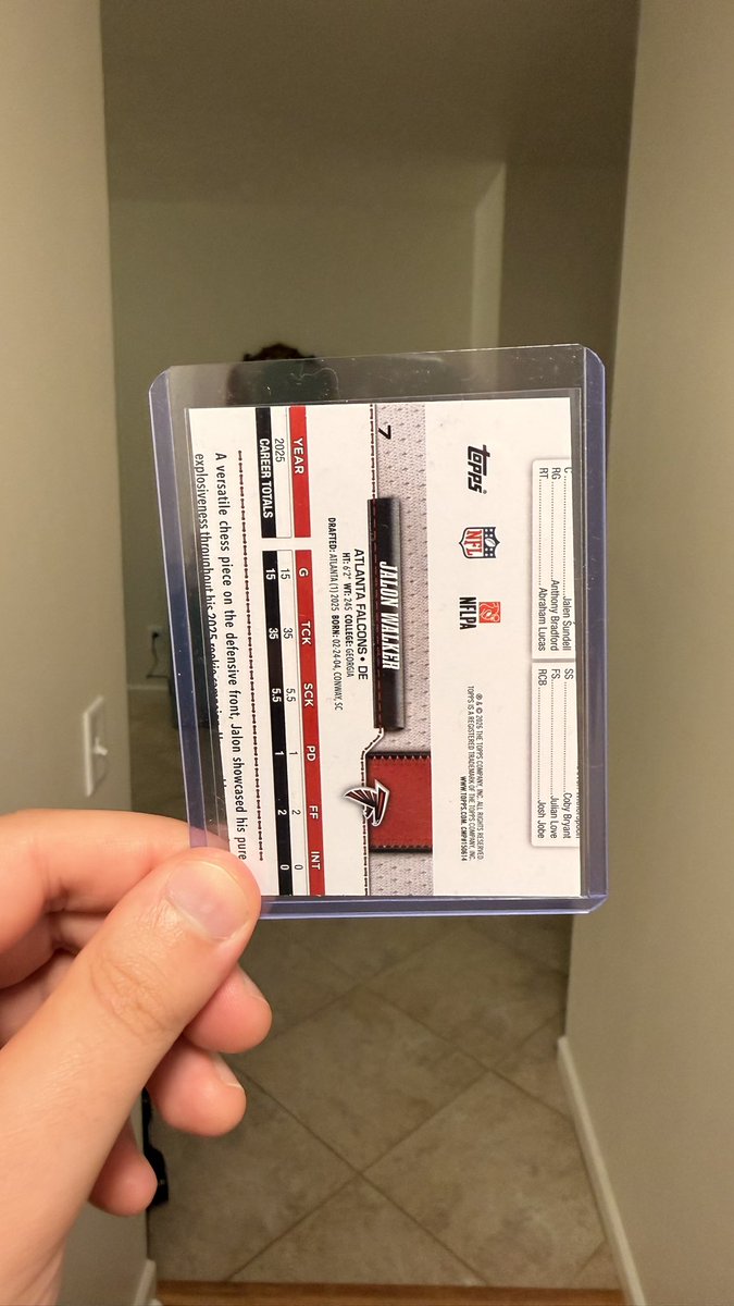 arussell0360's tweet photo. Holy misprint @Topps 😅

Wanna send me a Mahomes auto in return? https://t.co/mEBgdORkBo