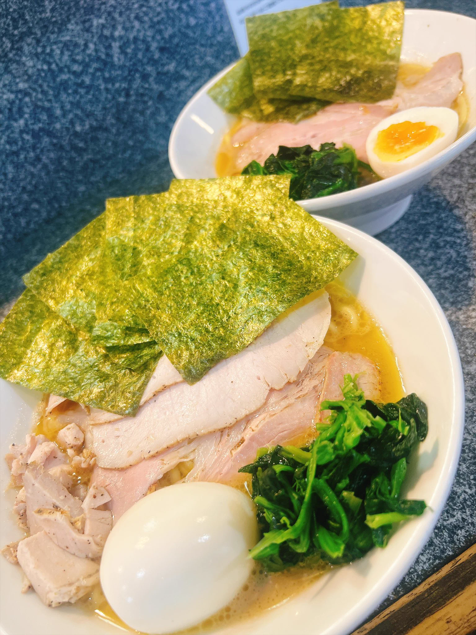 濃厚豚骨醤油らーめん 七転び八起き@8月8日リニューアル開店