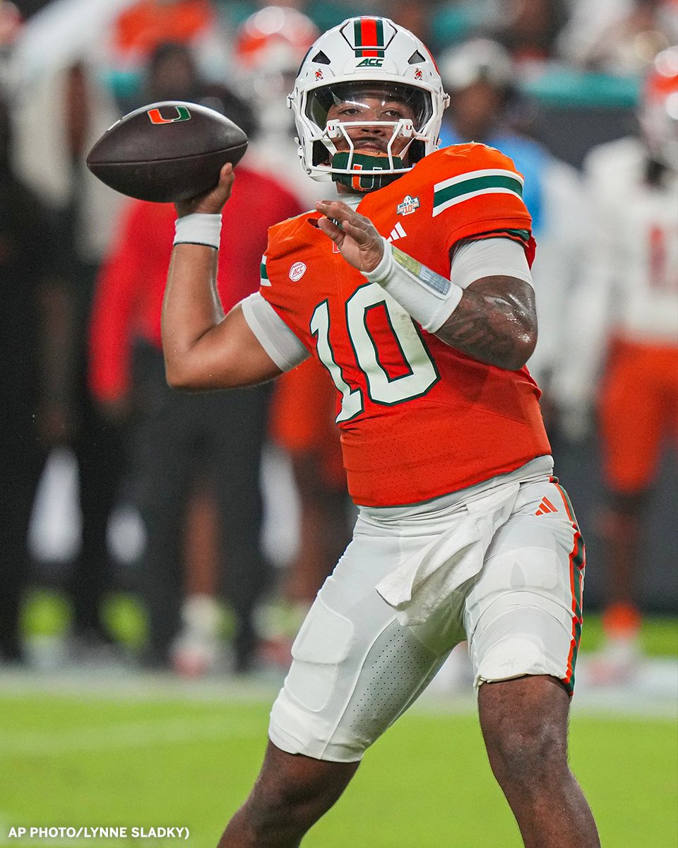 ESPNInsights's tweet photo. Darian Mensah Through Six Quarters This Season

Comp-Att        41-45
Yards               653
TD-Int              8-0 https://t.co/08ne7KK90Y