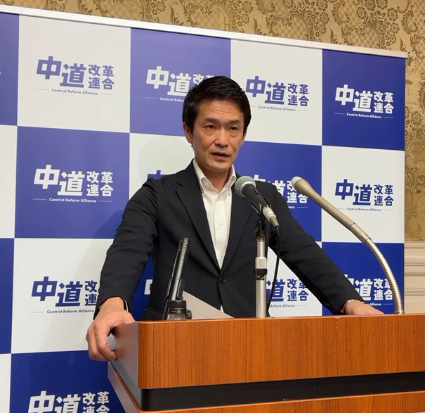 hotcake_kun_'s tweet photo. 【マスコミに支援を要請】

中道改革連合 小川代表
「釈明というか少しでもご理解いただくだめに強調したい事がある。立憲後継新党に移る20名は本来であれば受け取れる政党交付金が皆無、ゼロ。なので大きな役割があるが苦心のスタートになる。その1点を皆様の報道ぶりにお力添えをお願いしたい」
