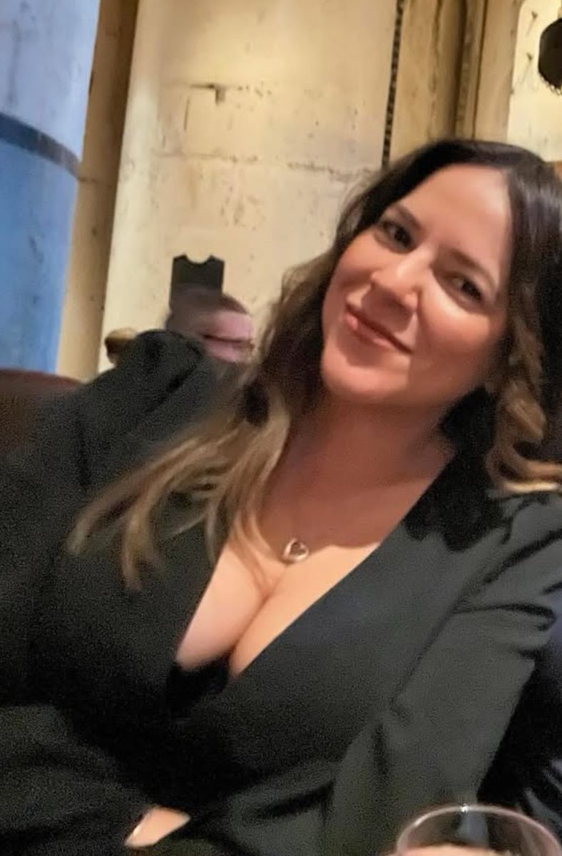 boafvvy's tweet photo. My friends moms make me wanna explode 😍😍 https://t.co/MiPEpaKRti