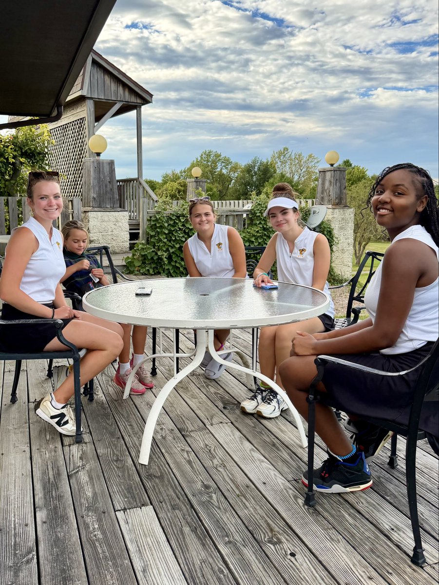 STMGGolf's tweet photo. STM Girls golf at Brookhill golf course for Champaign/Piatt county invitational. Shaniya Lockett placed 4 th with an 87! Her all time low! Congratulations Shaniya! https://t.co/inJQF8XQDU