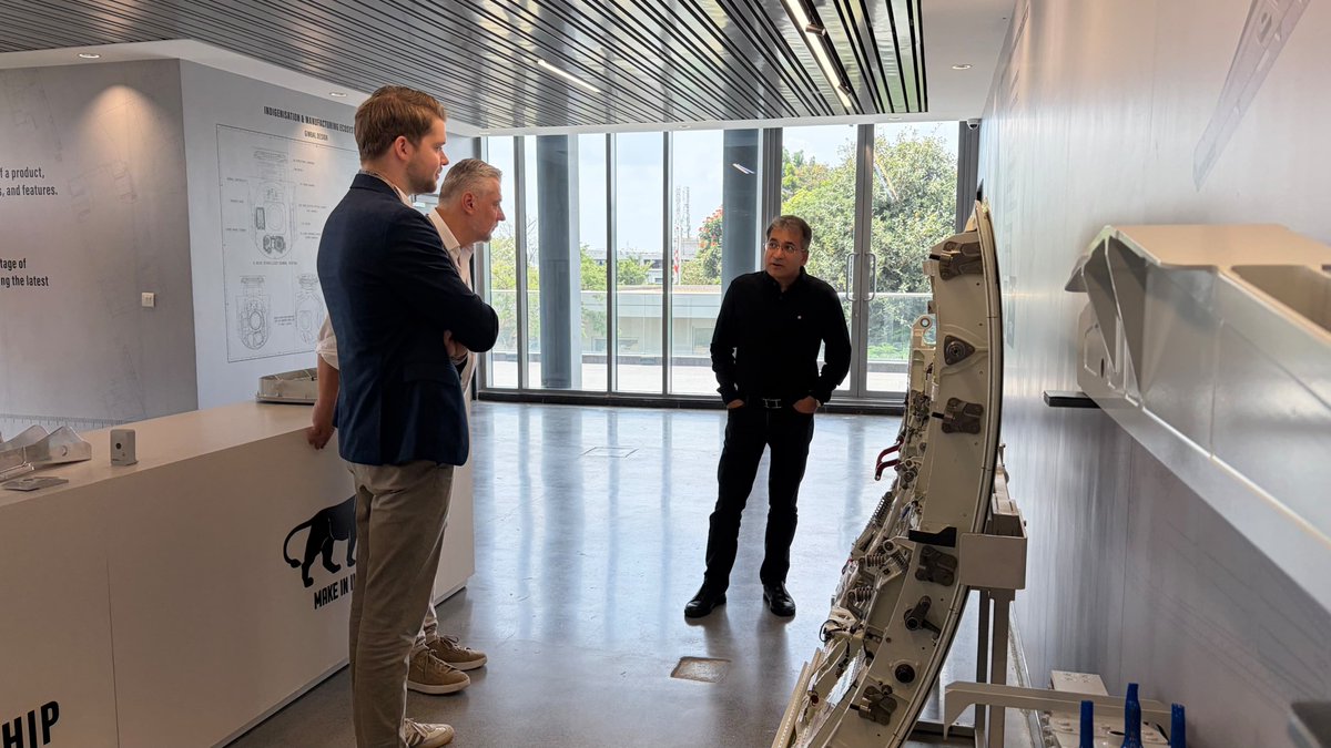 UTobyM's tweet photo. @DynamaticTech has worked closely with ThyssenKrupp Materials for over a decade. They've been a crucial factor in our aerospace success, managing our global material flows.

Hosted leadership of TK Accelis - Patrick Marous CEO BU Solutions, Gopi H MD-India &amp; Leo Borgmann. https://t.co/GCKNg7DHjG