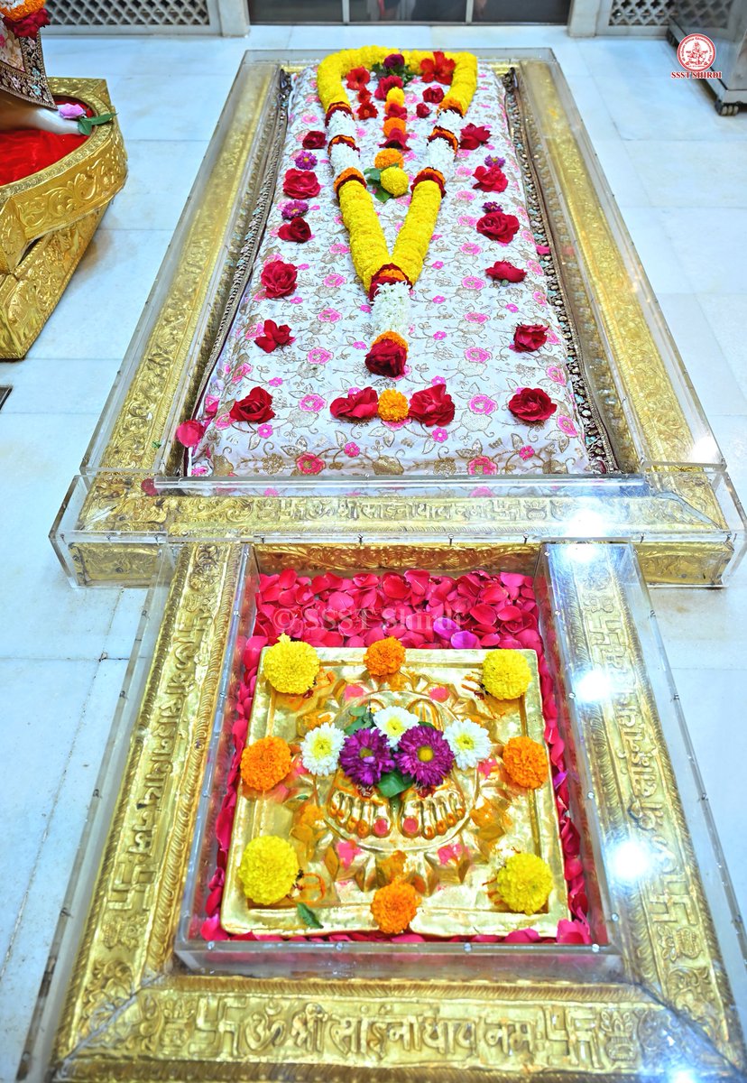 Gottipati4546's tweet photo. *!! ॐ साई राम !!*
*श्री साईबाबा संस्थान विश्वस्त व्यवस्था,शिर्डी*
*!! ॐ Sai Ram !!*
*Shri Saibaba Sansthan Trust, Shirdi*
≈≈≈≈≈≈≈≈≈≈≈≈≈≈≈≈≈ 
*आरती :-शिर्डी माझे पंढरपुर*
*शुक्रवार ११ सप्टेंबर २०२६*  
*Aarti :-Shirdi Majhe Pandharpur*
*Friday 11 September 2026* https://t.co/frboRjP9TA