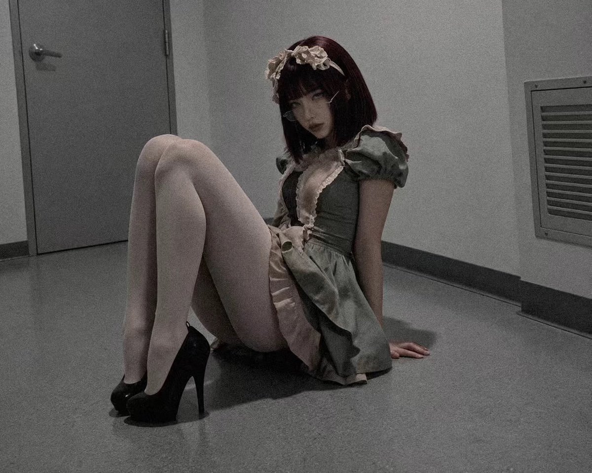 iiren_z's tweet photo. Looks cute. Feels a little unsettling https://t.co/6xtFsaPs4n
