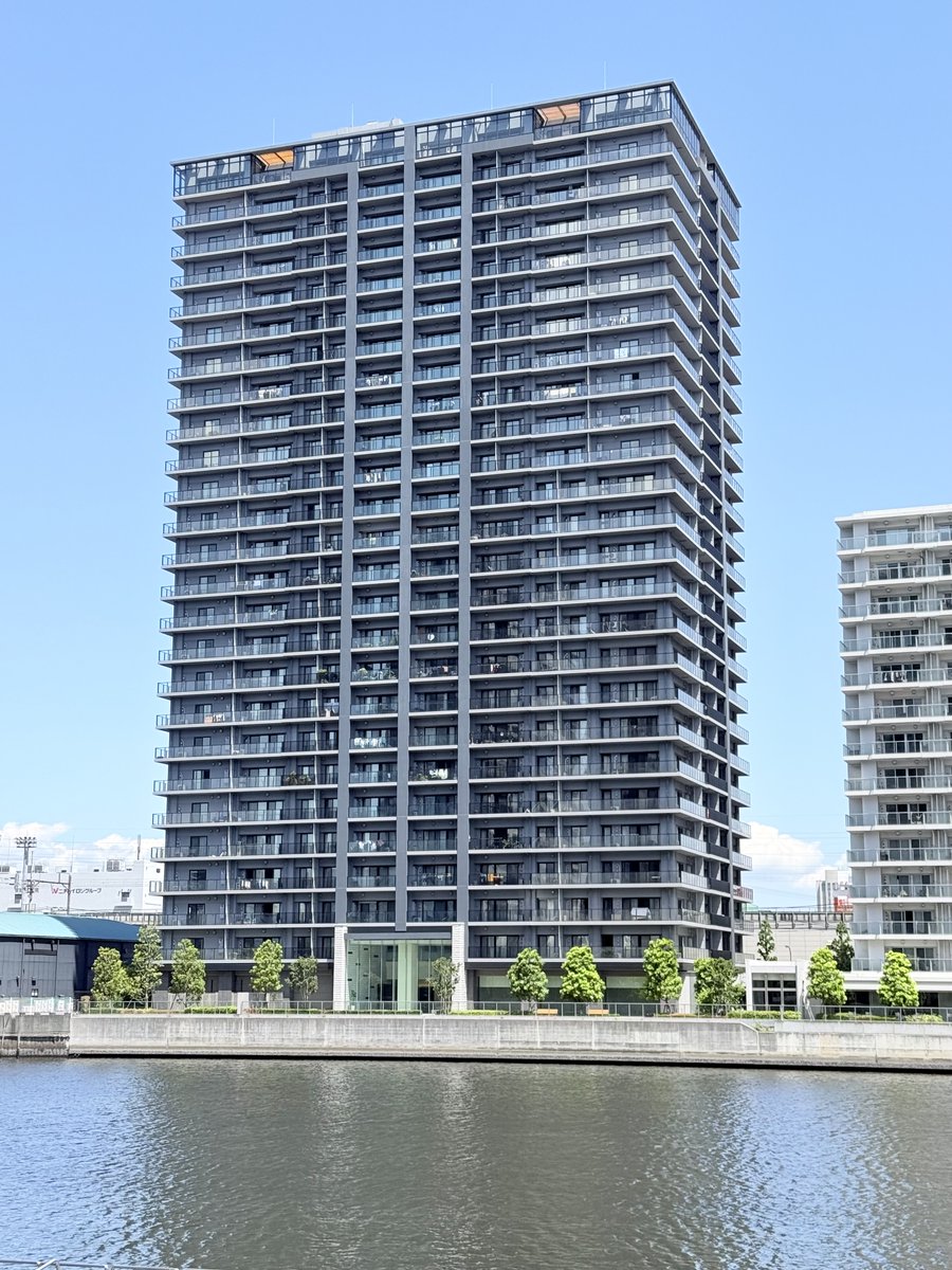 ShinShin1750469's tweet photo. 【今週末の内覧会のお知らせ】
天候がなかなか優れず、雨の日が続いておりますがいかがお過ごしでしょうか！

FJリアルティでは今週末9月12日（土）、13日（日）に予約制内覧会を一挙に開催いたします！是非、お気軽にご参加ください！雨にも負けず内覧会にGo！※一部の物件では、内覧会参加者限定の「特別価格」をご用意しております。詳細知りたい方は、公式LINEにてご連絡くださいませ。

スケジュールと開催物件の詳細はこちら！

--------------------------------
9/12（土）10:00〜17:00
シティタワーズ豊洲ザ・シンボル 12階 / 北向き / 62.22㎡ / 2LDK / 現況「空室」
https://t.co/AXkvKFXar0

9/12（土）10:00〜17:00
アーバンドックパークシティ豊洲タワーB 11階 / 東向き / 71.52㎡ / 2LDK+WIC / 現況「空室」
https://t.co/uYEeaqAFCj

9/12（土）10:00〜17:00
品川イーストシティタワー 7階 / 北西角住戸 / 70.18㎡ / 2LDK+2WIC / 現況「空室」
https://t.co/IC3WYSNkrd

「2日連続開催！」
9/12（土）&　9/13（日）10:00〜17:00
パークタワー勝どきサウス 41階 /東向き / 56.71㎡ / 2LDK＋SIC / 現況「空室」
https://t.co/tSXGFjM9Pa

9/13（日）10:00〜17:00
シティタワーズ豊洲ザ・ツイン 24階 / 西向き / 82.48㎡ /3LDK+2WIC+SIC /現況「空室」
https://t.co/GqHGV58Xdj

9/13（日）13:00〜17:00
勝どきザ・タワー35階 / 北向き / 72.09㎡ / 2LDK+WIC / 現況「売主様居住中」
https://t.co/ADKE38e8AH

---------------------------------

「空室」のお部屋について、今週末は既に予定がある方は内覧会以外のお日にちでも内見可能です📷

ぜひお気軽にご来場予約お待ちしております！