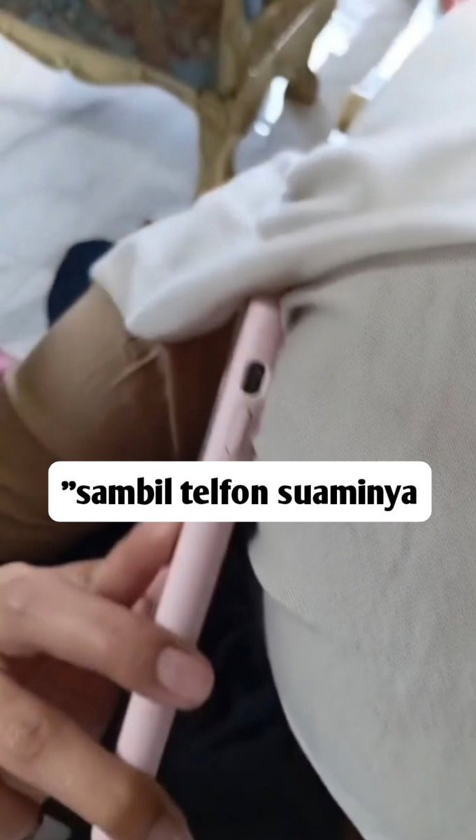 quixcny's tweet photo. Sambil ditelpon suaminya

https://t.co/JXgrsJHgJm
https://t.co/5u0CZ6GgGR https://t.co/8u8Eec3FQ3