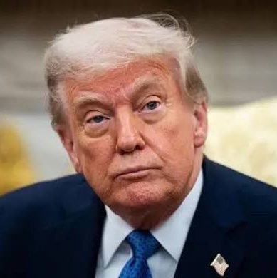 Delateinews's tweet photo. ⚠️URGENTE: Governo Trump monitora crise no STF, prepara novas sanções contra Moraes e aliados e vê sessão do dia 15 como resposta de Washington à Corte https://t.co/UnKLS5tzRz