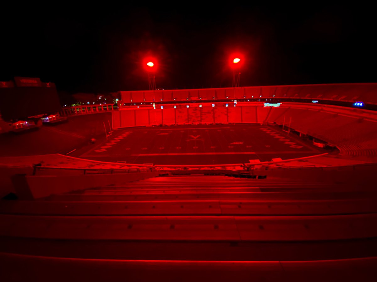 ericward_7's tweet photo. Scott Stadium is normally lit up orange the night before home games, but is red tonight for the 25th anniversary of 9/11.

#NeverForget 🇺🇸 https://t.co/ADAK6gd7PJ