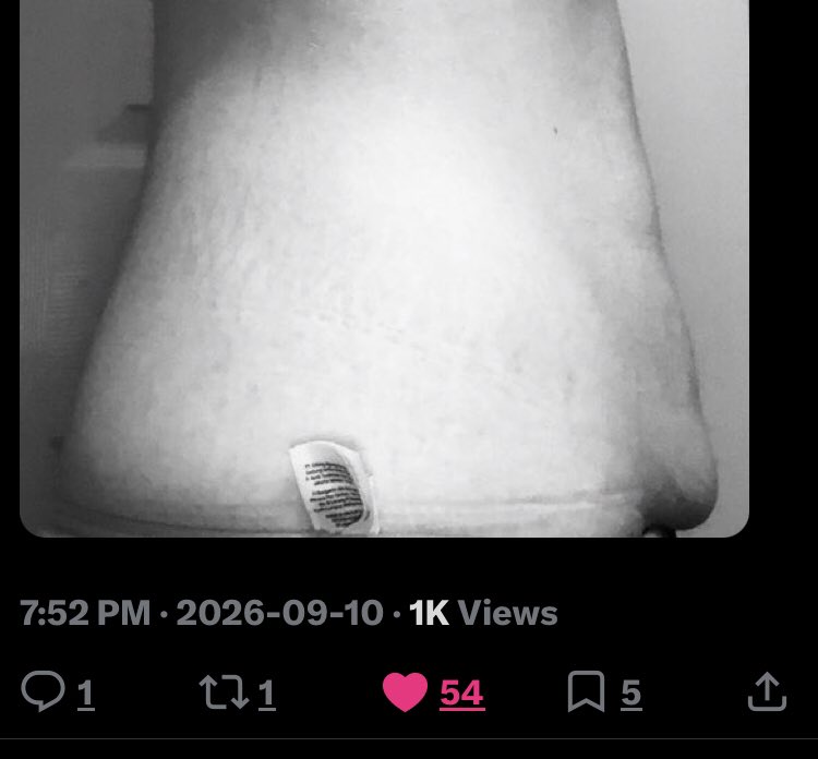 si38ejh's tweet photo. If I see myself in a fatspo thread just know I’m gonna kms #988twt #shedrtwt #edrtwt https://t.co/cj7DXnQpL7