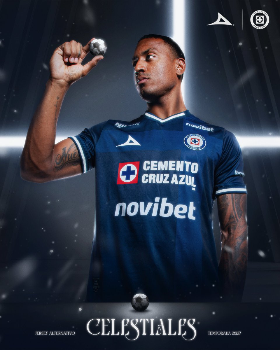 QuadratinMexico's tweet photo. Poder de #CELESTialES toma forma en uniforme de Cruz Azul: juegan entre nosotros y su estandarte está de vuelta donde merece: una cruz al frente https://t.co/hg7zA22w7A https://t.co/NBDBMvOjtF
