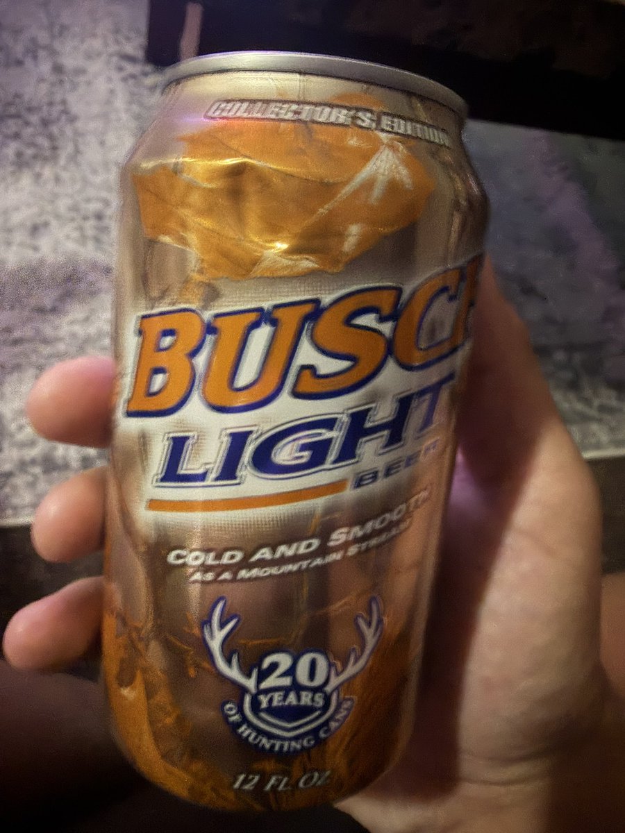 Rafecameron001's tweet photo. Pops saved me a case for when I moved into my college house. I don’t care if they are expired. https://t.co/gQb59lmdRa