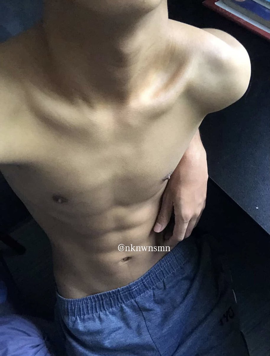 nknwnsmn's tweet photo. my baby is so hot https://t.co/w12HC4249v