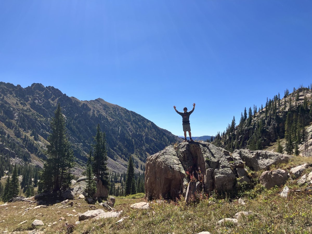 TannerRainville's tweet photo. Out in the Gore Range, CO https://t.co/Bu1rAX5UzV