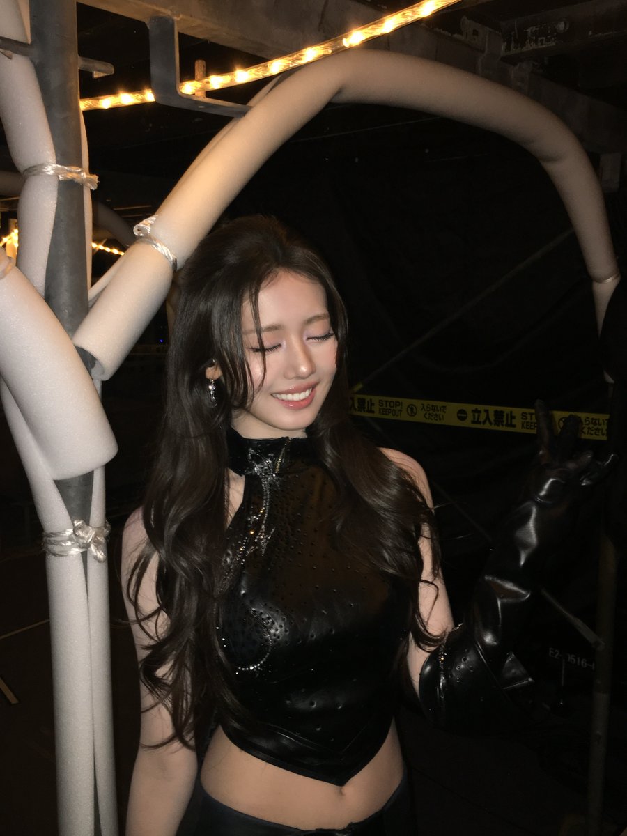 BAEMONS_RORA's tweet photo. 반묶음을 좋아하는 몬스티즈를 위해

#로라 #ローラ #RORA #李茶仁 #베이비몬스터 #BABYMONSTER https://t.co/pwCt6zAPN2