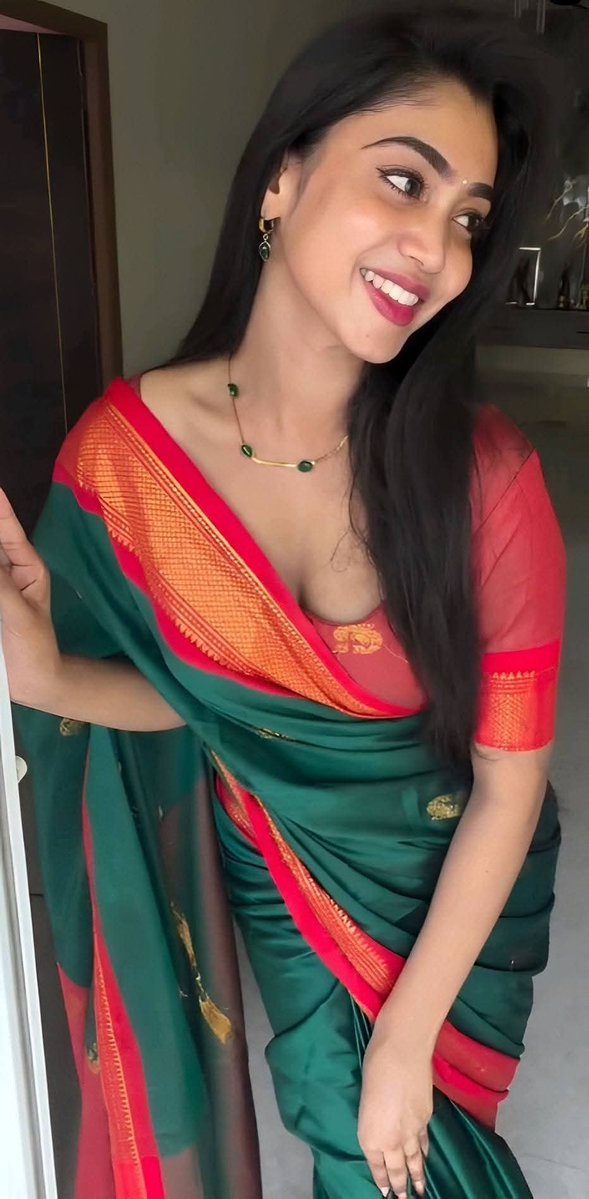 i_facelove's tweet photo. Wifey 😋🤤 https://t.co/5pwASHsVqC