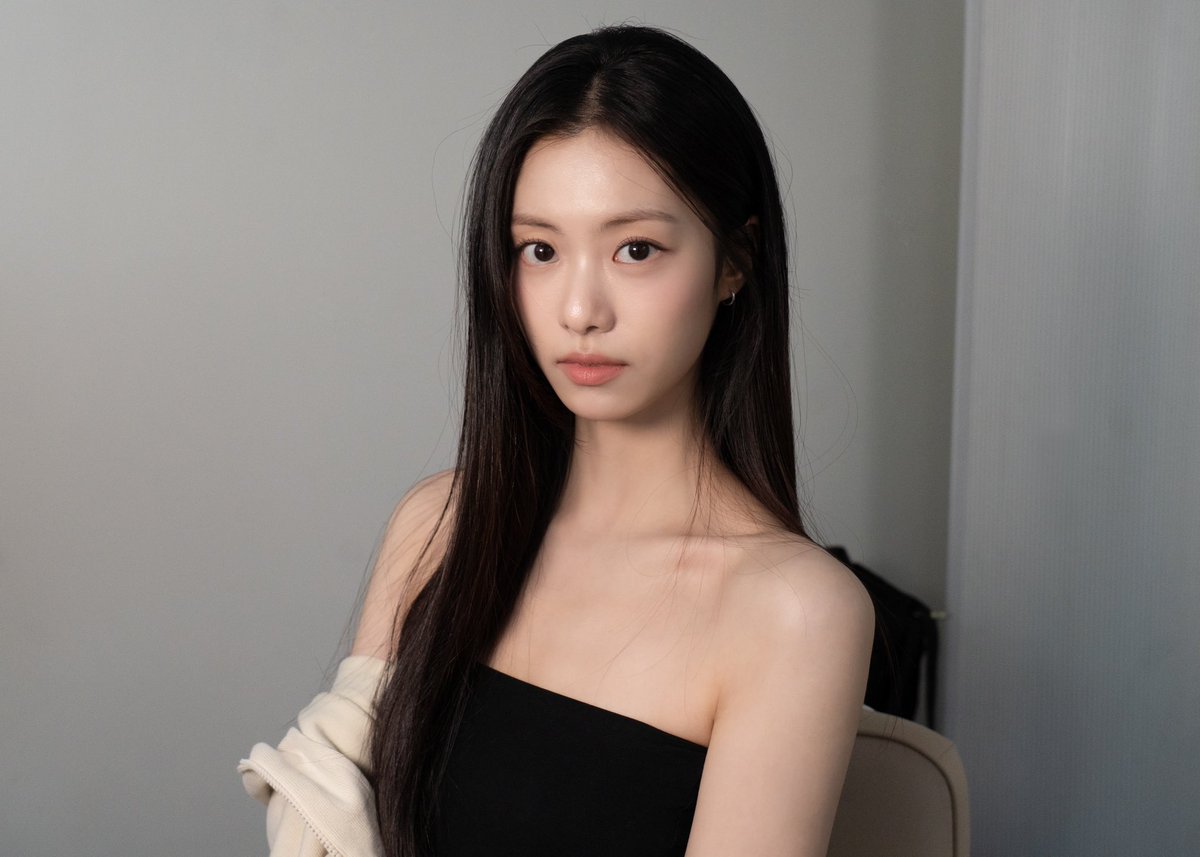 archiveforkgm's tweet photo. [KOO_hind] KIM GARAM PROFILE PICTURES BEHIND 

#KIMGARAM #김가람 https://t.co/V1wYLDba0u