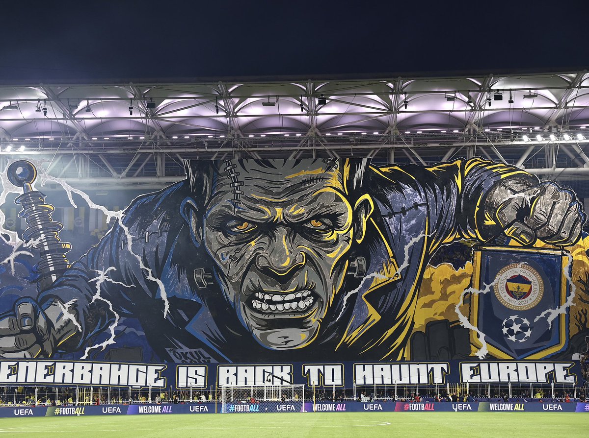Fenerbahce's tweet photo. Still living rent-free in admin’s head. 🤯 https://t.co/zM8VjxurrE