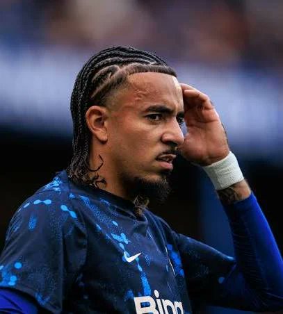 QUEENOFDBLUES1's tweet photo. @ChelseaFC Please I don't want to see Malo Gusto in midfield tomorrow.

Stop messing with my mental health 😩 https://t.co/bKCHhUFfNQ