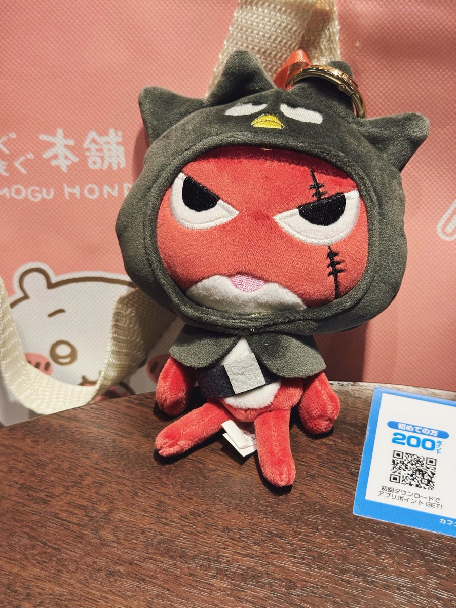 hanako2000's tweet photo. え…ちょ…ポップアップストアとか聞いてない…しかも今日から(´･ω･`)
さっきちいかわのお店で散財したばっかりで…私の財布もう息してな…ぎゃー（断末魔） https://t.co/PD6YyUCFph