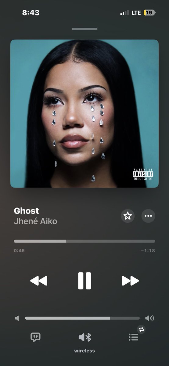sonia_chiomy's tweet photo. @JheneAiko I’d kill for you literally 😭😭😭 https://t.co/UkbOfs049x