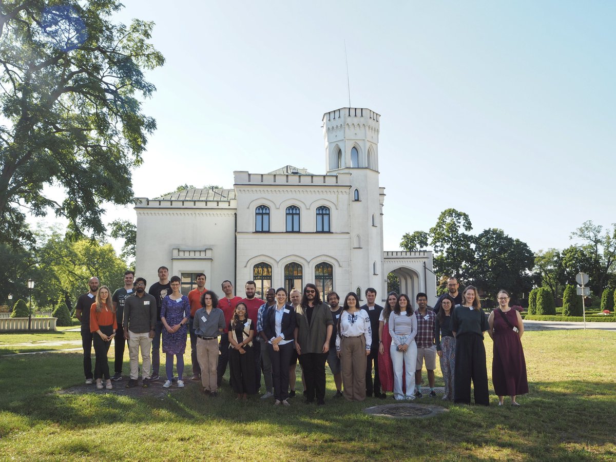 EMSYoungAcademy's tweet photo. The inaugural EMYA Workshop brought 25 early-career mathematicians to Będlewo for six plenary talks, discussions on early-career issues and EMYA’s first in-person meeting.

We thank the EMS and the Banach Center for their support.

https://t.co/yr3tsUarrn https://t.co/3G4FmhMMKM