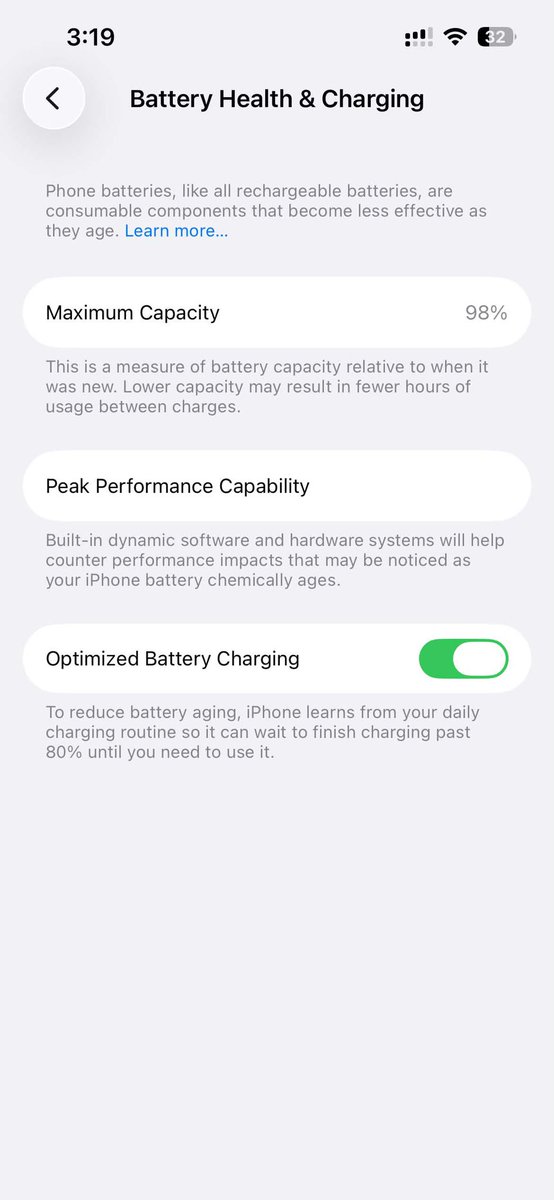 kaihyunebun's tweet photo. WTS/LFB 

IPHONE 14 STARLIGHT 
128 GB
25K (price nego) 
 • 98% Battery Health 
 • still in warranty 
 • no dents 
 • wth box &amp; charger cord

📍Mandaluyong / Quezon City Area. https://t.co/7LNDrsm2X1