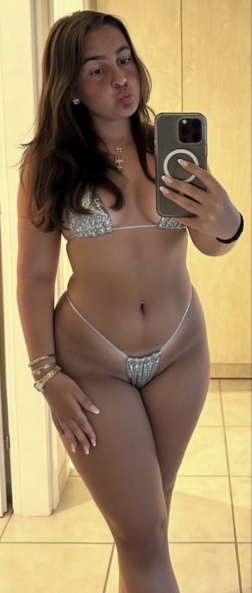 sewy67's tweet photo. Daniella #wankchat https://t.co/8PrYvtcedM