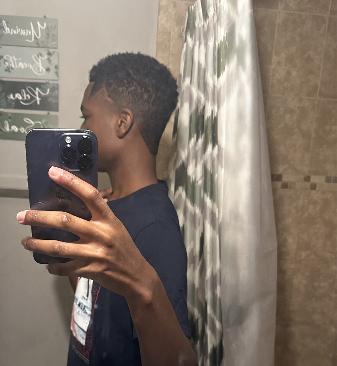 Marcotheelion's tweet photo. 17 &amp; THEE MOST GORGEOUS PERSON 🔥🤘🏾
#fyp #trending #blowthisup #marcotheelion #cubs #instageram #ACTIII #mullet #jacksonvillefl #mlmteen https://t.co/o85oDL8i2w