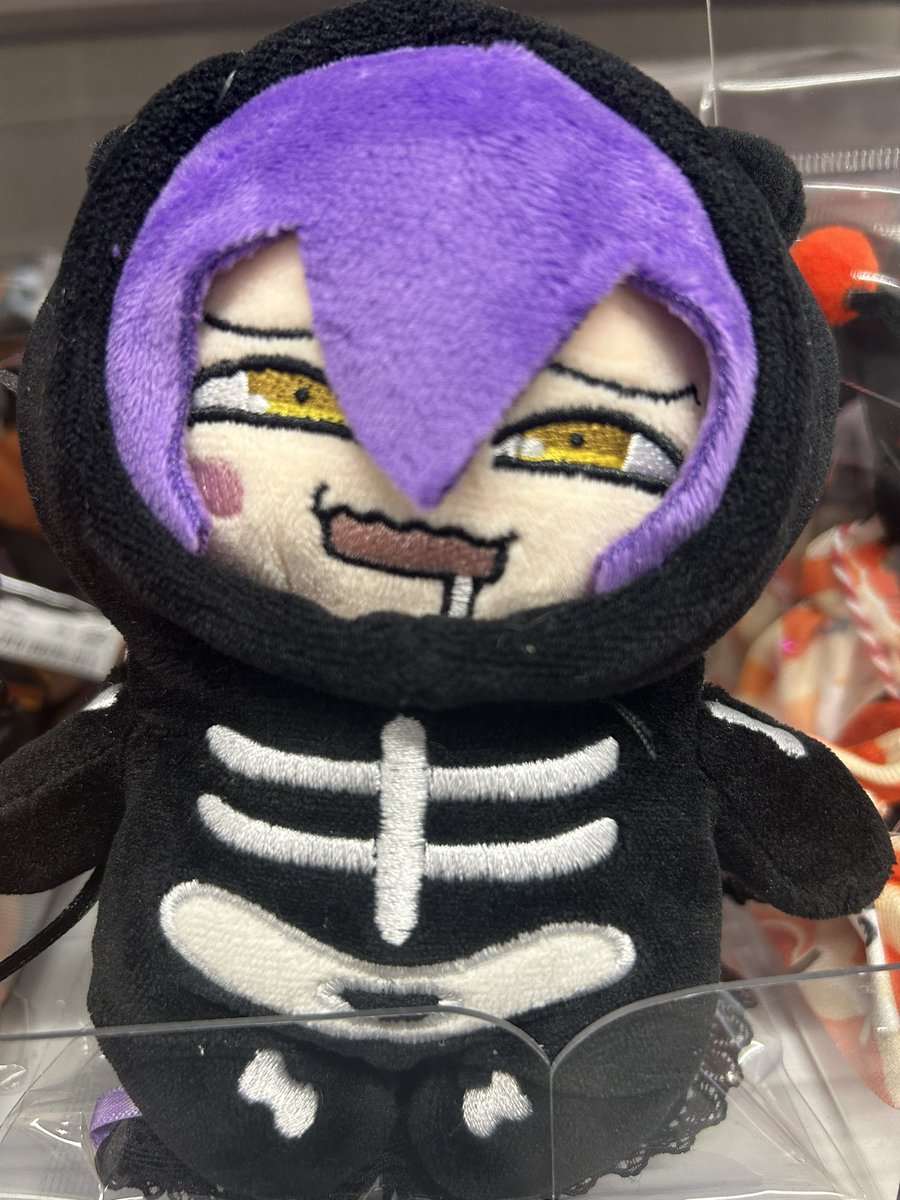 shitajyuujikey's tweet photo. ファッションショーしてきた！
新しいおべべを手に入れた！
#ぬいボムプルるんといっしょ https://t.co/12K4mXTcoP